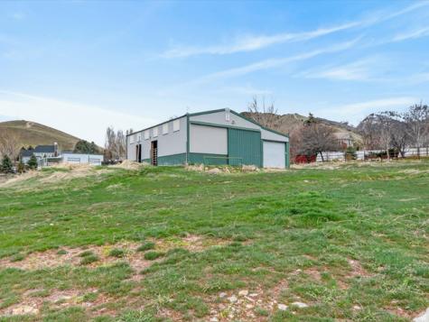 355 N 1100 E Hyde Park UT 84318
