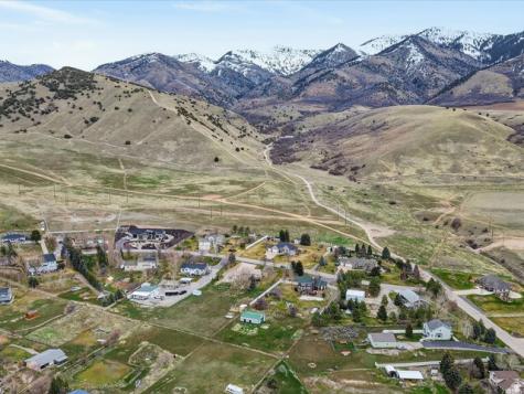 355 N 1100 E Hyde Park UT 84318