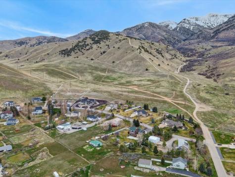 355 N 1100 E Hyde Park UT 84318