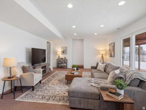 355 N 1100 E Hyde Park UT 84318