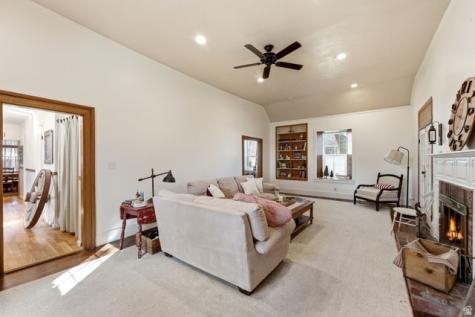 16 S 200 E Centerville UT 84014
