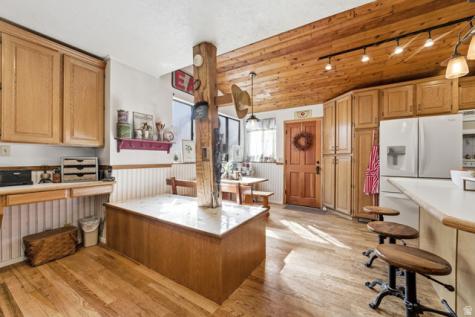 16 S 200 E Centerville UT 84014