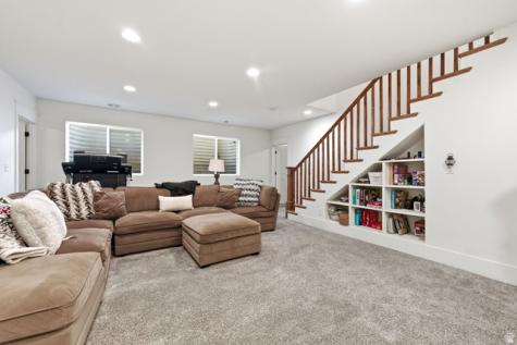 16 S 200 E Centerville UT 84014
