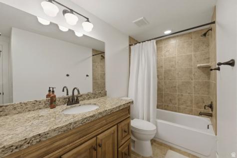 16 S 200 E Centerville UT 84014