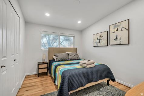 1697 E Bunkerhill Road E Holladay UT 84117