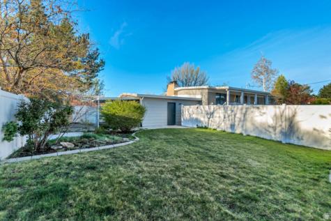 1697 E Bunkerhill Road E Holladay UT 84117