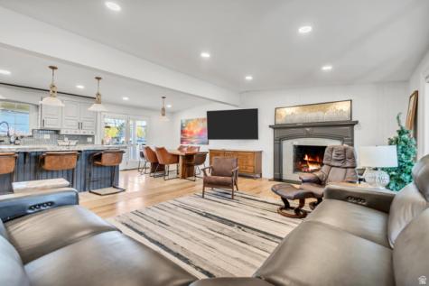 1697 E Bunkerhill Road E Holladay UT 84117