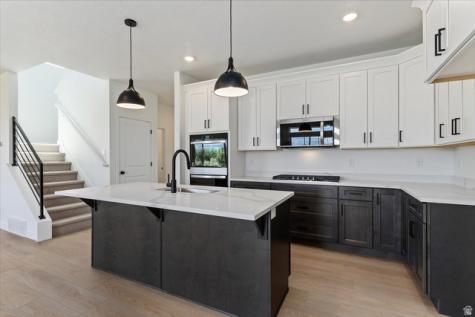 162 N Mia Cove Saratoga Springs UT 84045