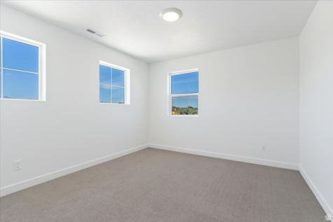162 N Mia Cove Saratoga Springs UT 84045