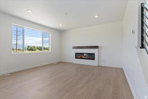 162 N Mia Cove Saratoga Springs UT 84045