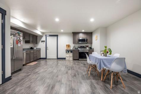 594 E Spruce Glen Road Murray UT 84107