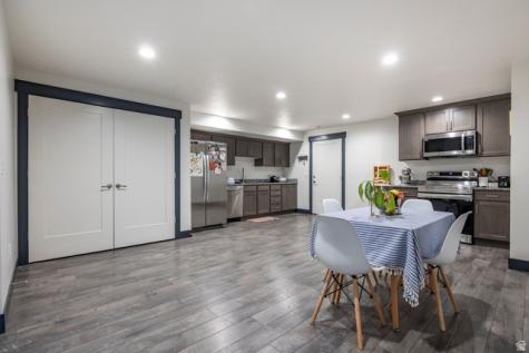 594 E Spruce Glen Road Murray UT 84107