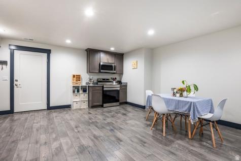 594 E Spruce Glen Road Murray UT 84107