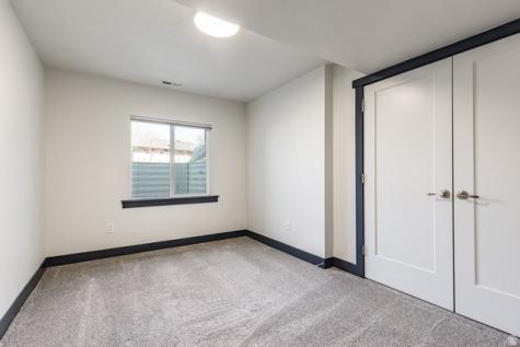 594 E Spruce Glen Road Murray UT 84107
