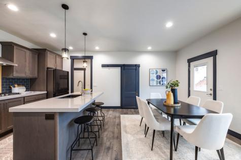 594 E Spruce Glen Road Murray UT 84107