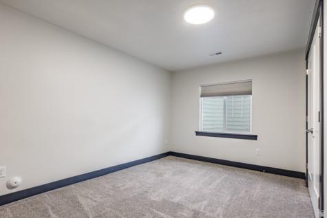 594 E Spruce Glen Road Murray UT 84107