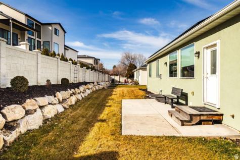 594 E Spruce Glen Road Murray UT 84107