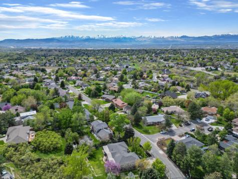 2234 E Willow Brook Way Sandy UT 84092