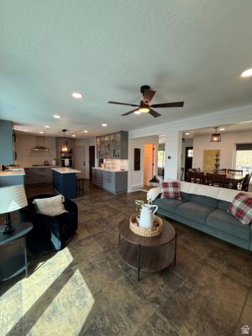 965 N 800 E Springville UT 84663