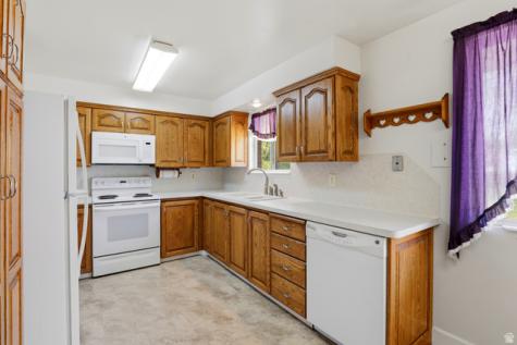 2348 N 770 W Clinton UT 84015
