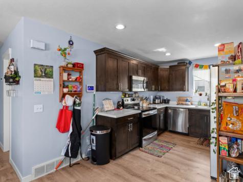 3043 S Arthurs Court Court W West Valley City UT 84120