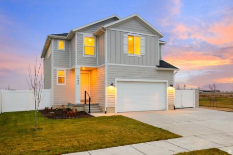 1532 E Lynx Lane Eagle Mountain UT 84005