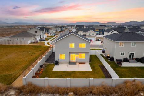 1532 E Lynx Lane Eagle Mountain UT 84005