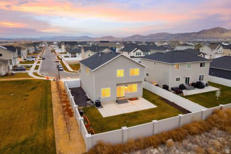 1532 E Lynx Lane Eagle Mountain UT 84005