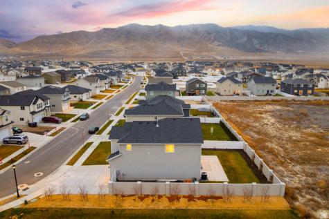 1532 E Lynx Lane Eagle Mountain UT 84005