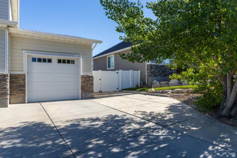 1683 W Packsaddle Circle Bluffdale UT 84065