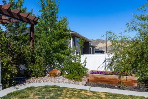 1683 W Packsaddle Circle Bluffdale UT 84065