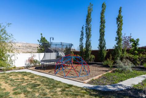 1683 W Packsaddle Circle Bluffdale UT 84065