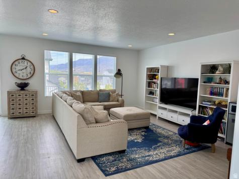 1477 E 3125 N Layton UT 84040