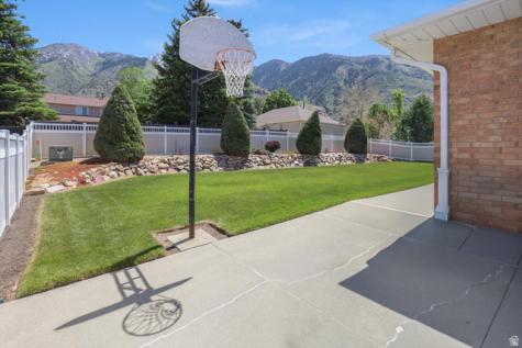 11499 S High Mountain Drive Sandy UT 84092