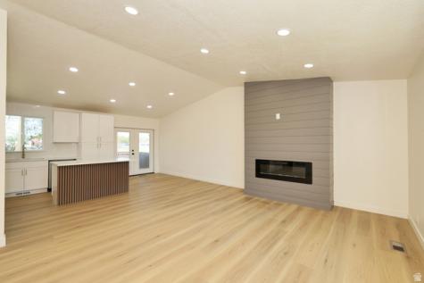 807 E Dusty Rock Circle Sandy UT 84094