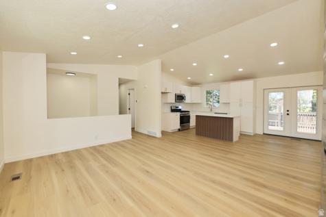 807 E Dusty Rock Circle Sandy UT 84094