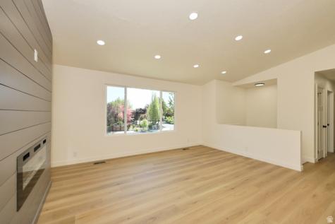 807 E Dusty Rock Circle Sandy UT 84094