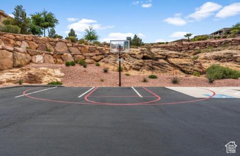 2240 E Cobalt Drive St. George UT 84790