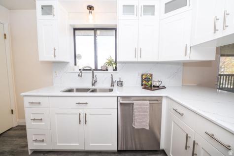 11 E Bonneville Drive Bountiful UT 84010