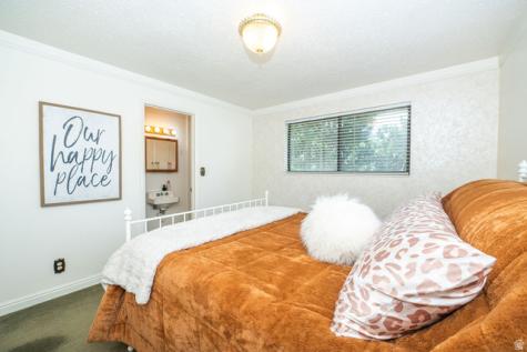 11 E Bonneville Drive Bountiful UT 84010