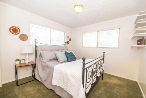 11 E Bonneville Drive Bountiful UT 84010