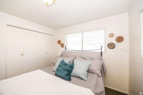 11 E Bonneville Drive Bountiful UT 84010