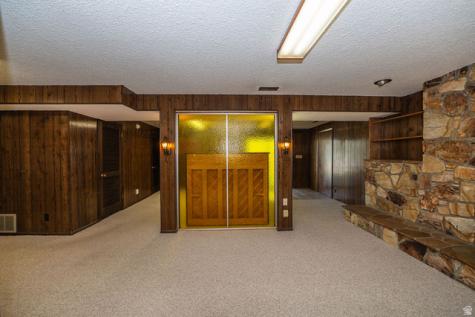 11 E Bonneville Drive Bountiful UT 84010