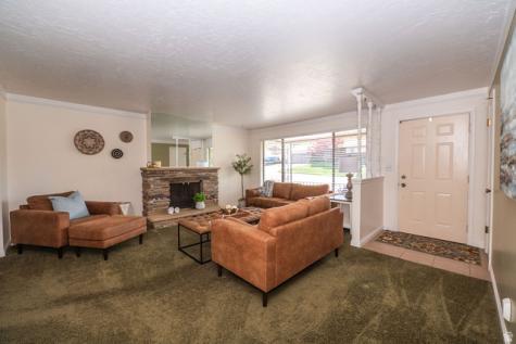 11 E Bonneville Drive Bountiful UT 84010