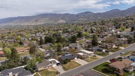 11 E Bonneville Drive Bountiful UT 84010