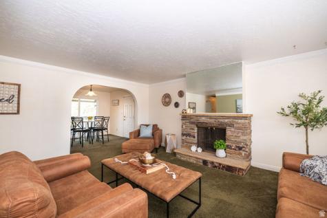 11 E Bonneville Drive Bountiful UT 84010