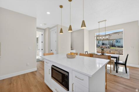 594 E Skyline Tooele UT 84074