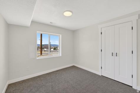 594 E Skyline Tooele UT 84074