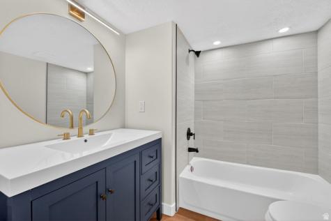 594 E Skyline Tooele UT 84074