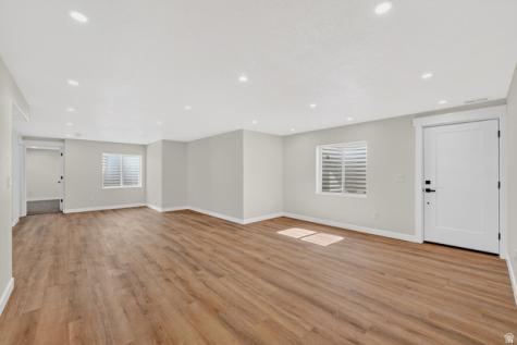 594 E Skyline Tooele UT 84074